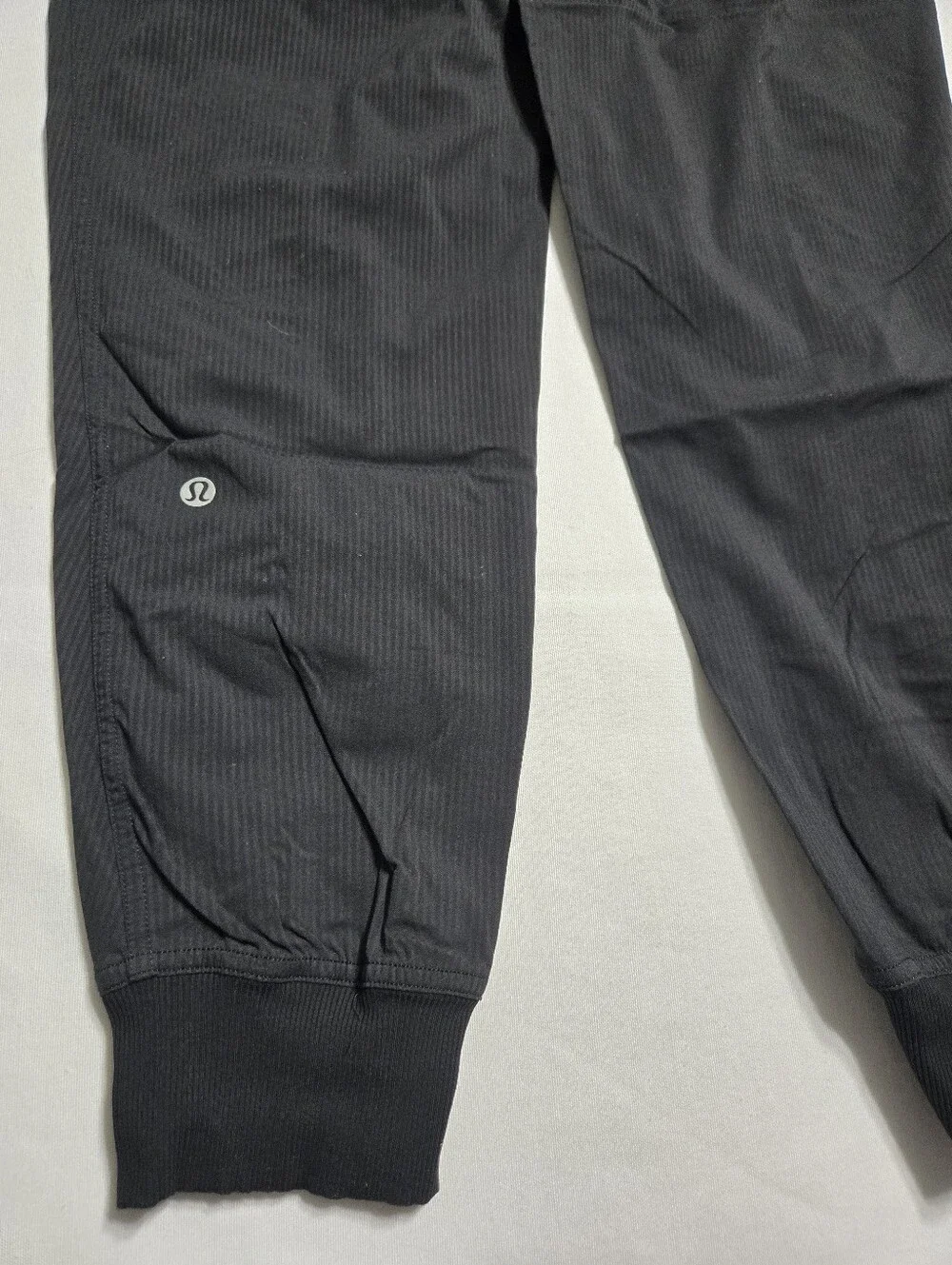 Lululemon Women's Dance Studio Jogger Mid-Rise Black Swift sz 6